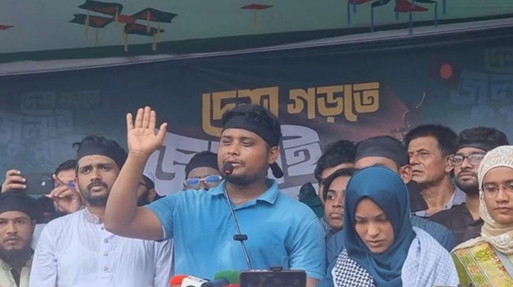 স্বজনপ্রীতির সবচেয়ে বড় উদাহরণ স্বাস্থ্য উপদেষ্টা: হাসনাত আবদুল্লাহ
