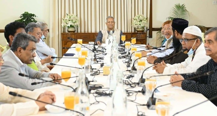 ফ্যাসিবাদবিরোধী দলগুলোর ঐক্য আরও বেশি দৃশ্যমান করতে হবে: প্রধান উপদেষ্টা